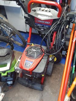 Troy-Bilt 2800 PSI Gas Pressure Washer
