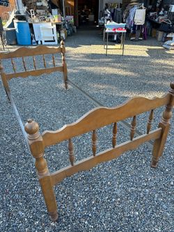 TWIN BED FRAMES