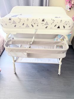 baby bathtub with changing table