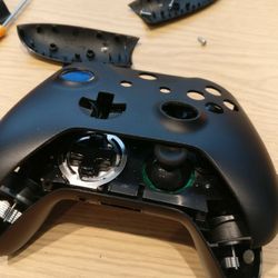 ***BUYING BROKEN XBOX ONE CONTROLLERS***