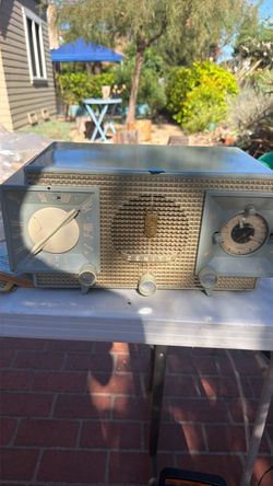 Zenith Vintage radio