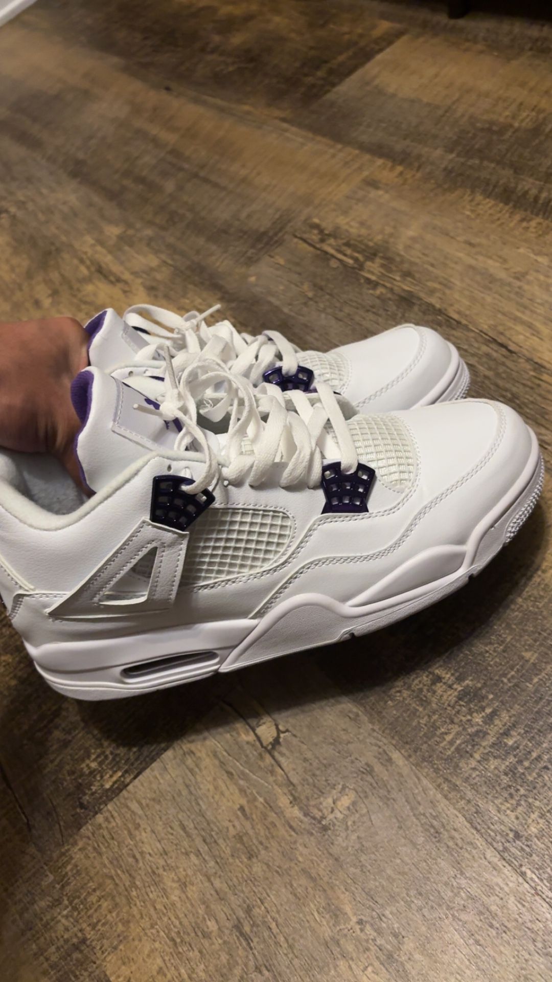 Jordan 4 Metallic Purple