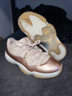 Jordan 11 Rose Gold 