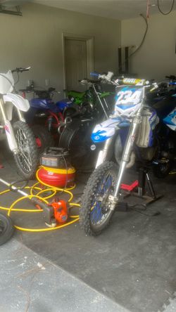 Blue and White 2007 yz85