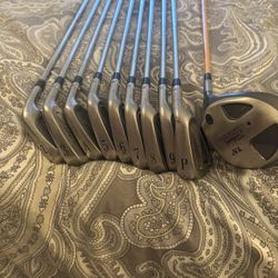 Titleist DCI 990 Golf club set w/ 975D Driver
