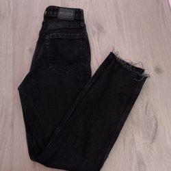 Hollister Black
