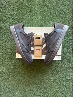 Travis Scott Jordan 1 “Velvet”