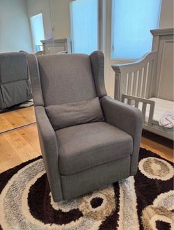 Gray Upholstered Recliner Chair – Excellent Condition