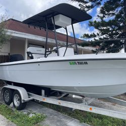 20’ Center Console Fishing Boat