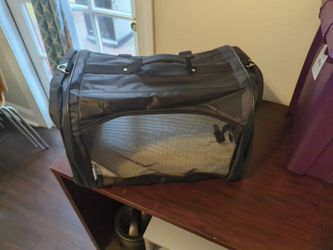 Small Pet Carrier.