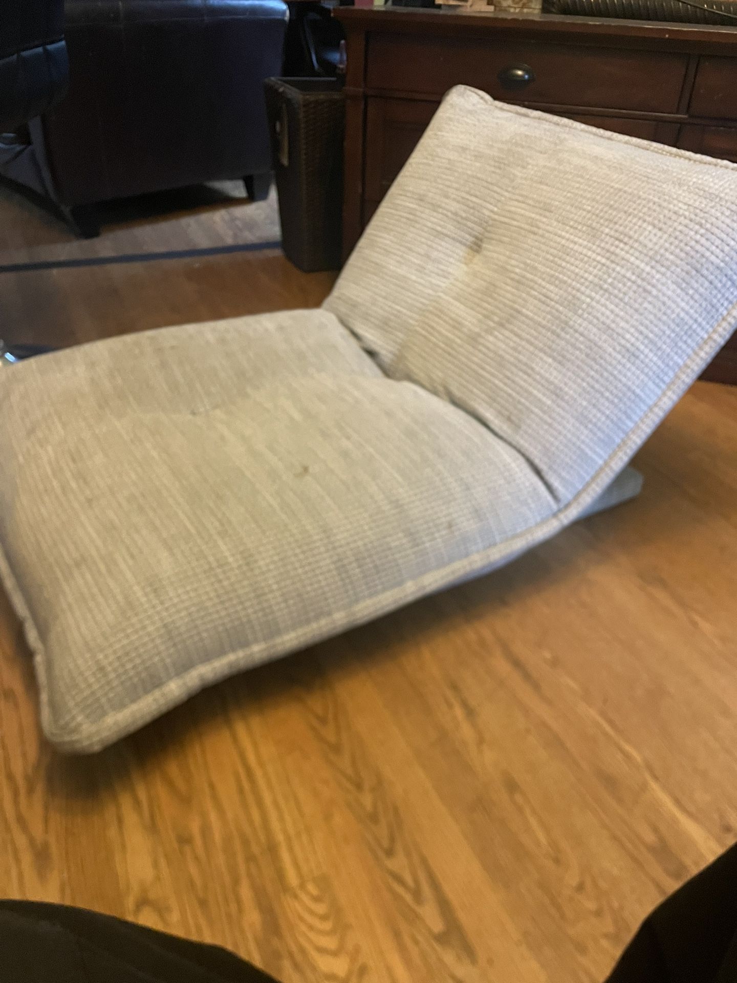 Recliner Chair 