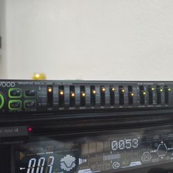Kenwood KGC-6042A Old School Equalizer 