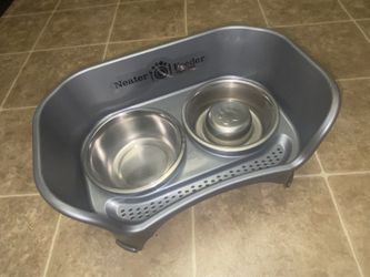 Barely use Neater Feeder