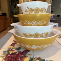 PYREX  Butterfly Gold 