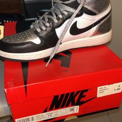 Metallic Silver Jordan 1s