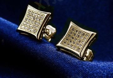 New 18 k yellow gold earrings studs