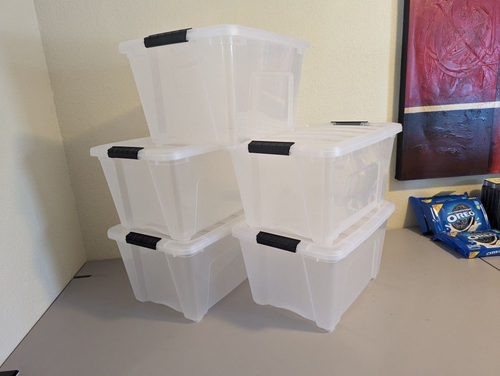 IRIS USA 32 Quart Stackable Plastic Storage Bins with Lids and Latching Buckles, 5 Pack