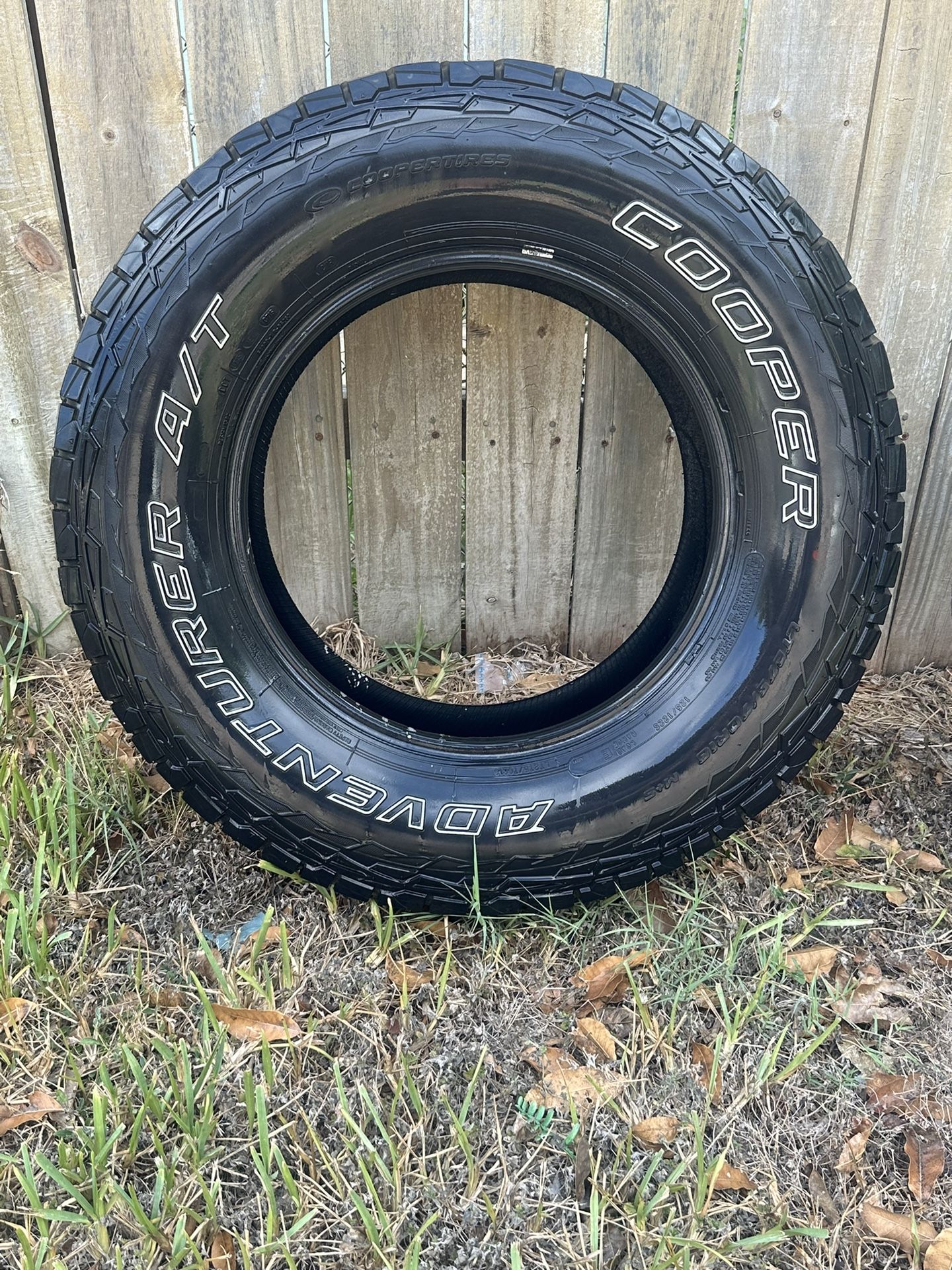 A/T TIRES 275/70/R18