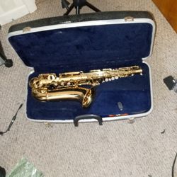 Saxophone CONN