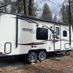 2017 Forest River Rockwood mini lite
