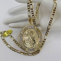 Centenario y Cadena chapado en oró 14k/Centenario and Chain 14k gold plated
