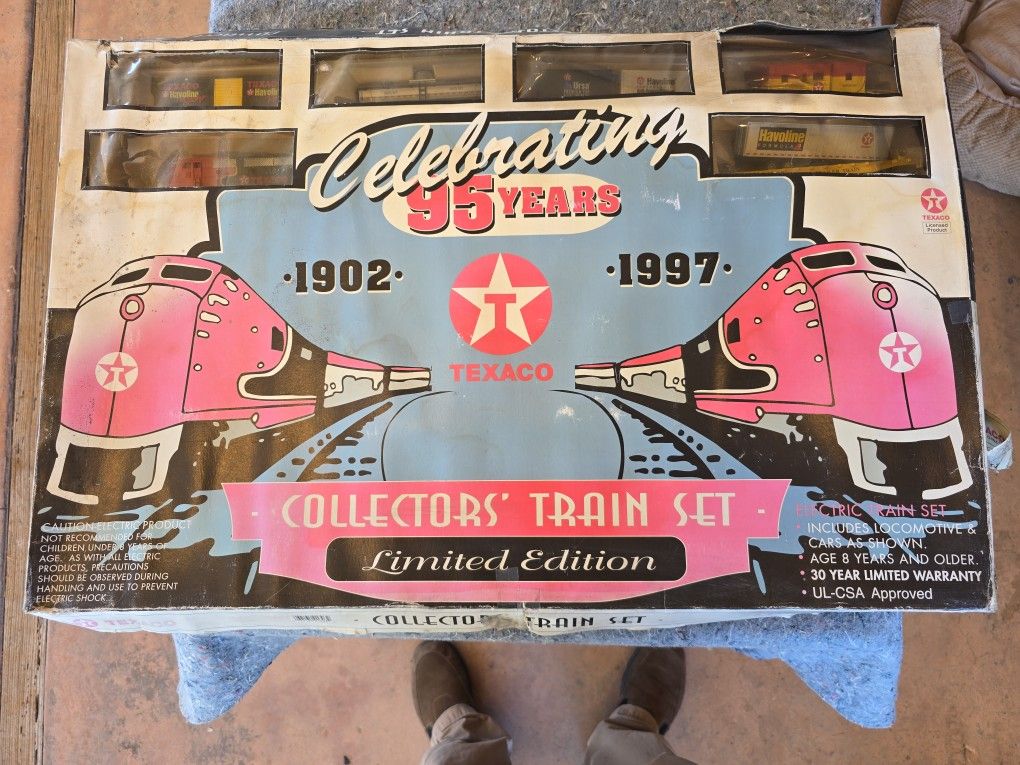 TEXACO LIMITED EDITION TRAIN SET