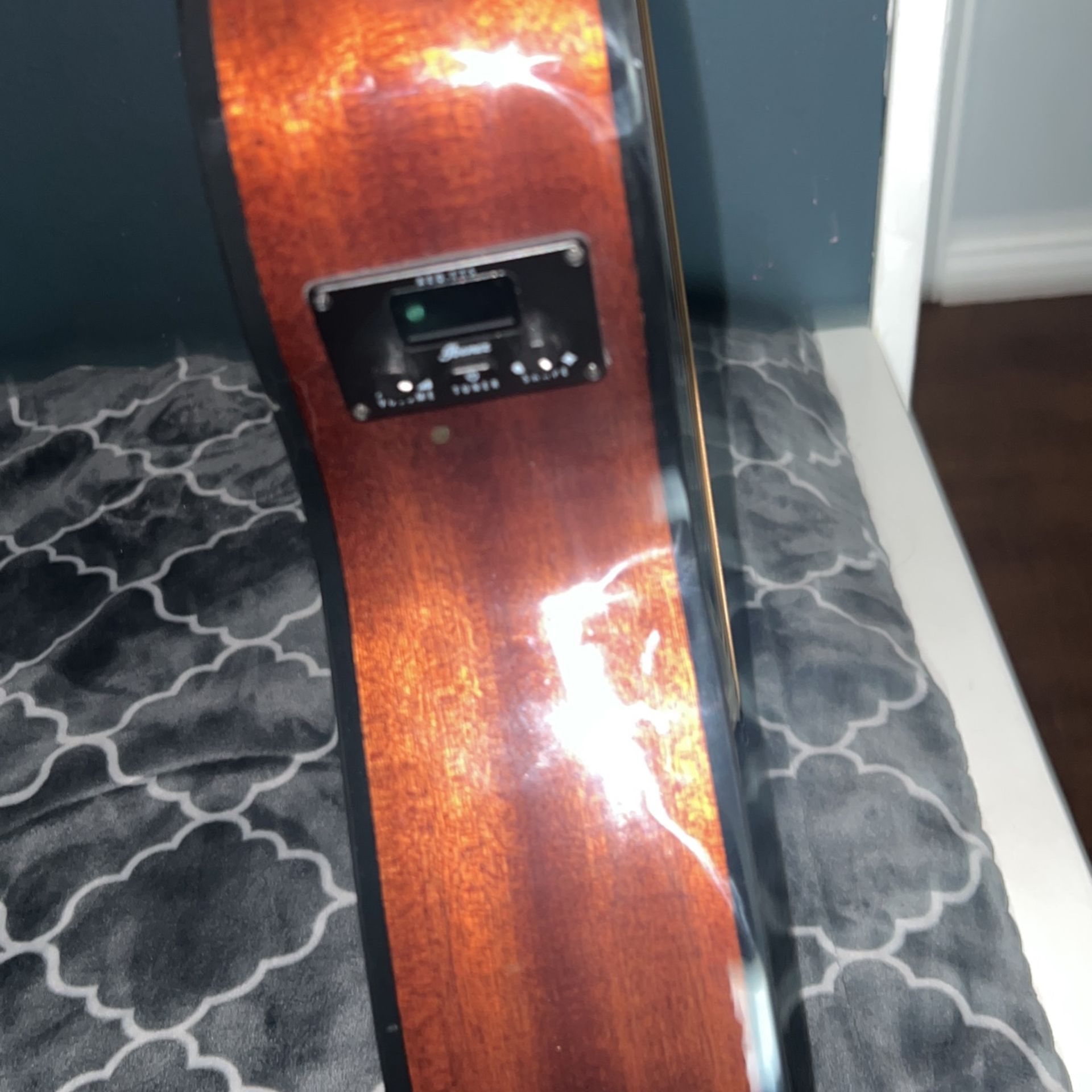 Ibanez AEG62 AcousticElectric Guitar Natural Mahogany High Gloss for