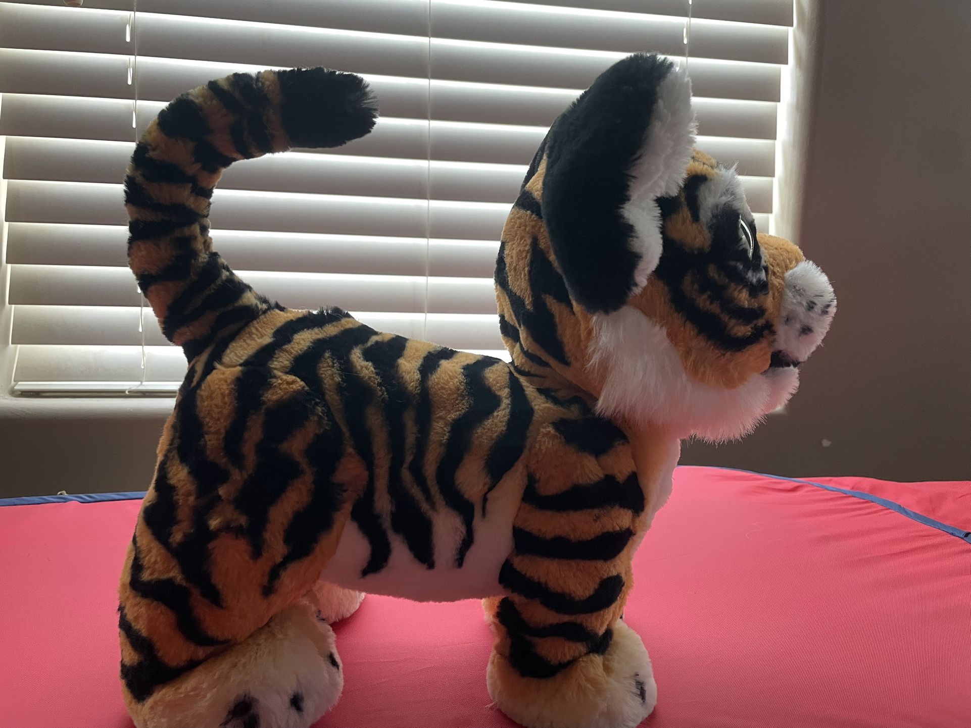 FurReal Friends Roaring Tyler The Playful Tiger