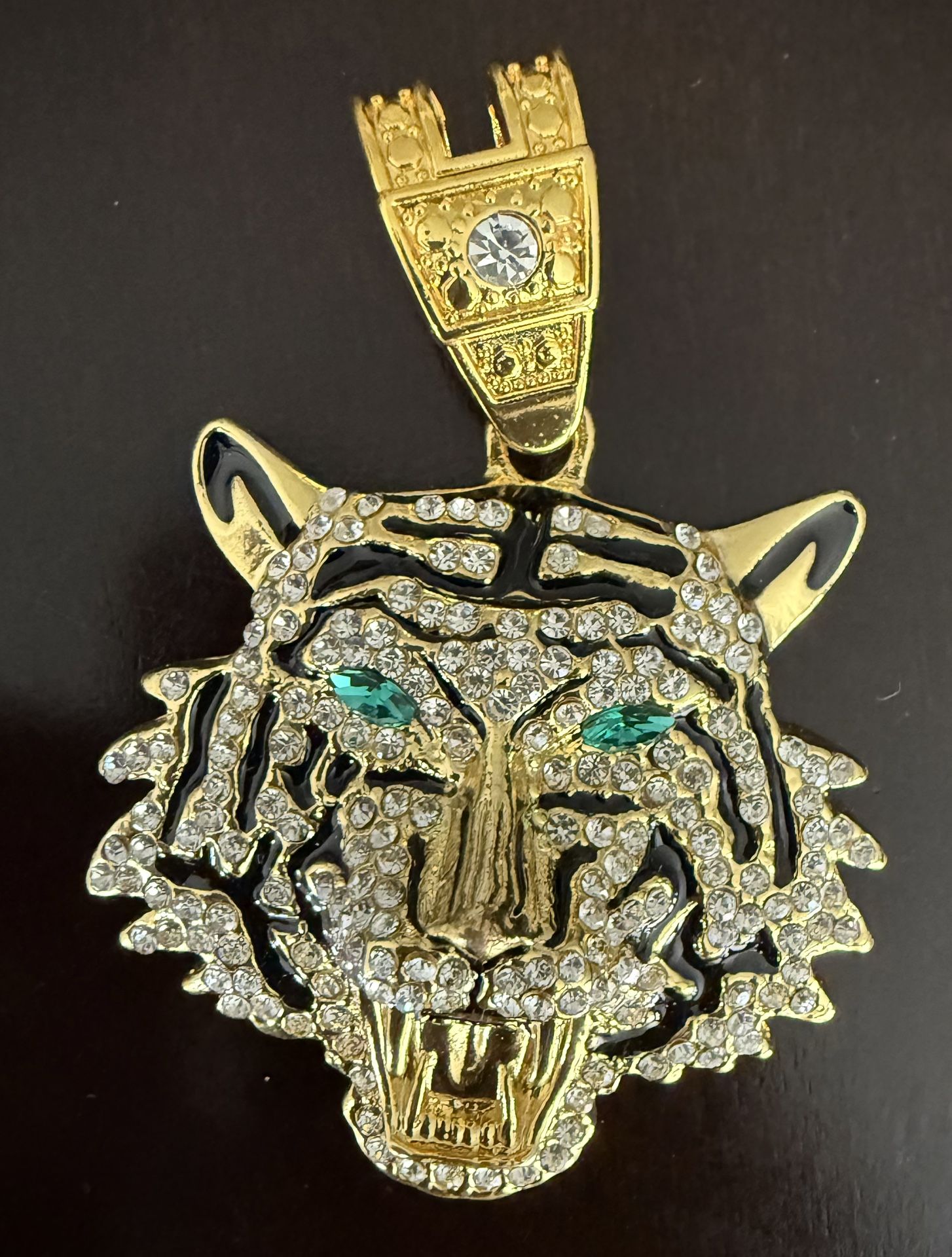 Beautiful Cuban-style tiger pendant with rhinestones