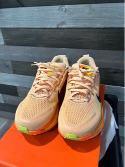 Nike Vomero 18 size 11.5