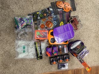 Halloween decorations and costume costumes