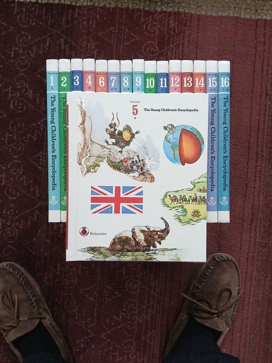 The Young Children's Encyclopedia Set