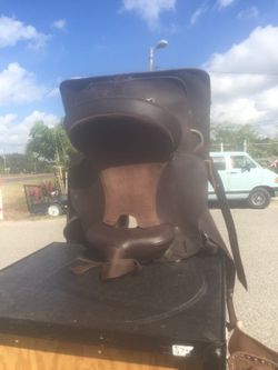 Saddle synthetic