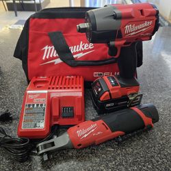 Milwaukee Combo Kit (3890-22)