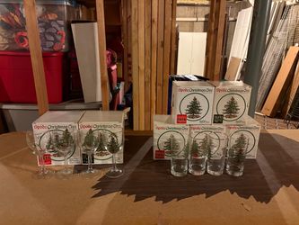 Spode Christmas Tree Glassware Set