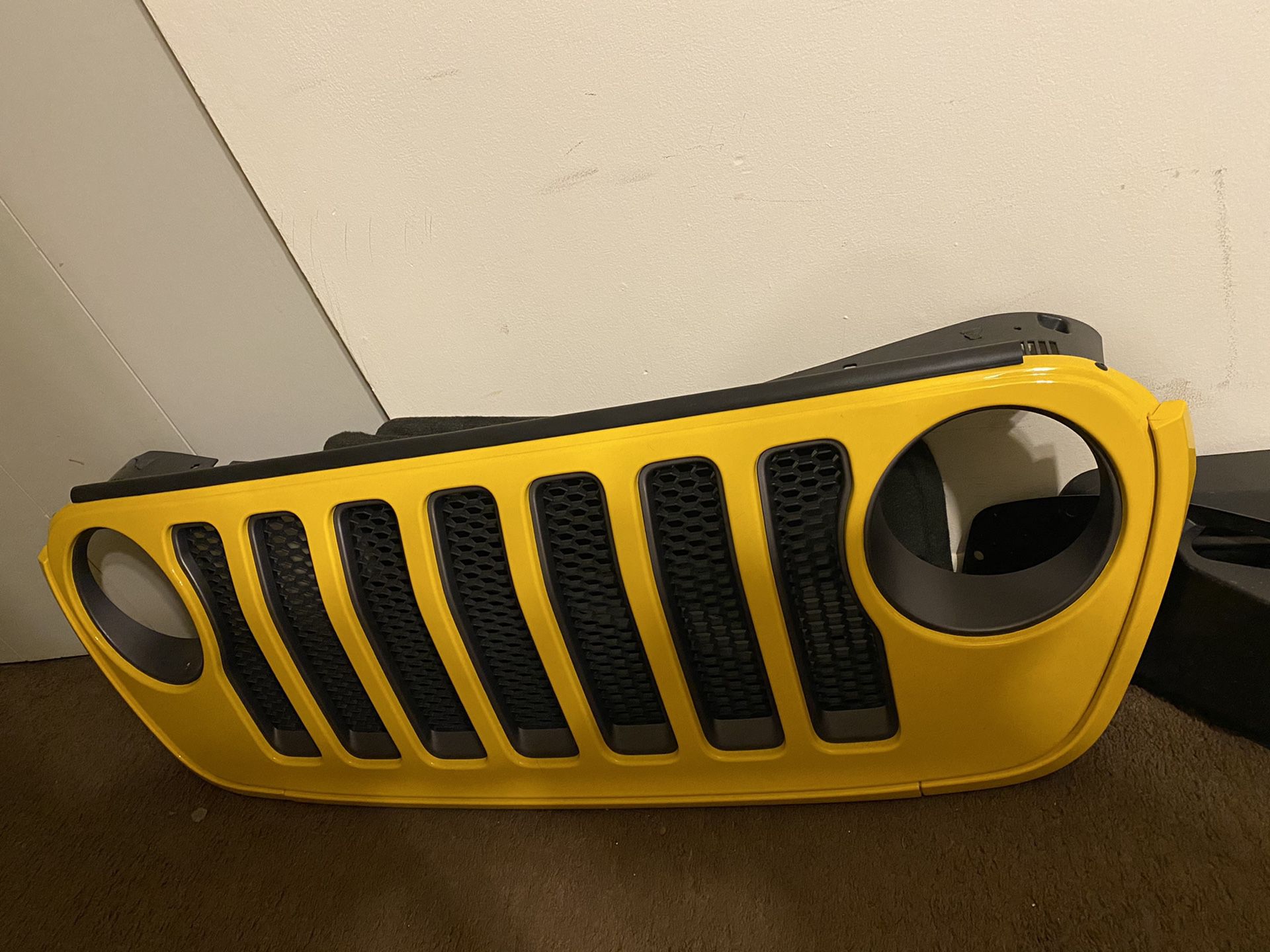 Jeep Rubicon Unlimited 2021 Brand New Front Grill - Yellow