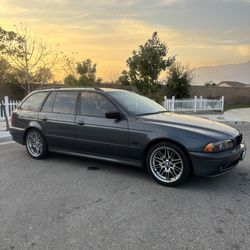 2001 bmw 540it  wagon 
