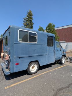 1986 Chevrolet Air-Force box van