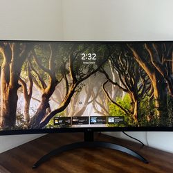 34" Curved UltraWide QHD IPS HDR 10 Monito