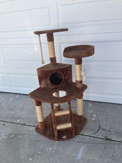Large Multi-Level Cat Tree / Cat Tower – Scratching Posts & Condo