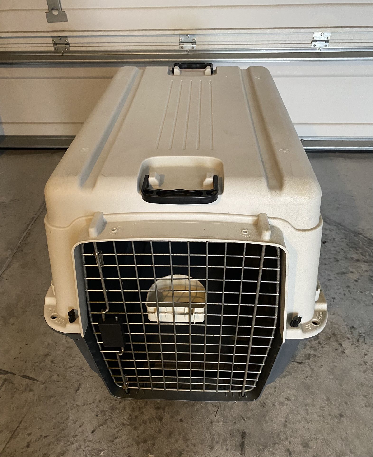 Large Dog Kennel