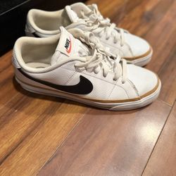 Nike 9.5
