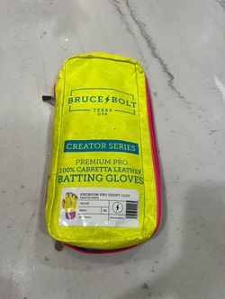 Bruce Bolt - Batting Gloves