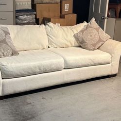 white soft cotton couch that measures 97” x 47” x 32” ( Make An Offer )