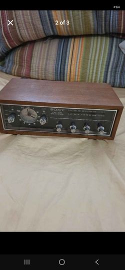 Vintage Sony FM/AM Solid State Clock Radio
