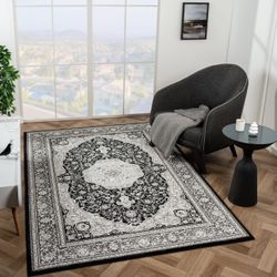 8/10 Brand New Black Rug Carpet 