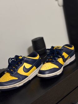 Nike Dunk Low Michigan Sneakers