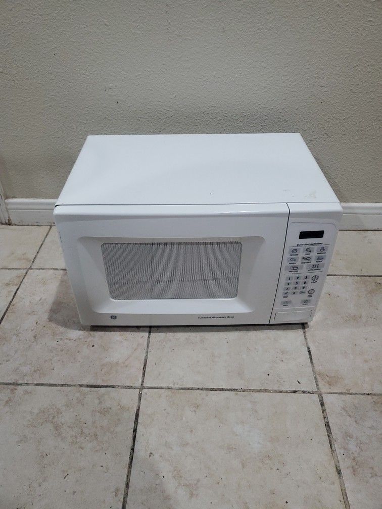 GE Turntable Microwave Oven for Sale in Humble, TX OfferUp