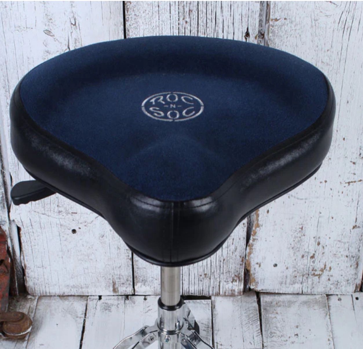 Roc-N-Soc Nitro Gas Drum Throne in great shape.