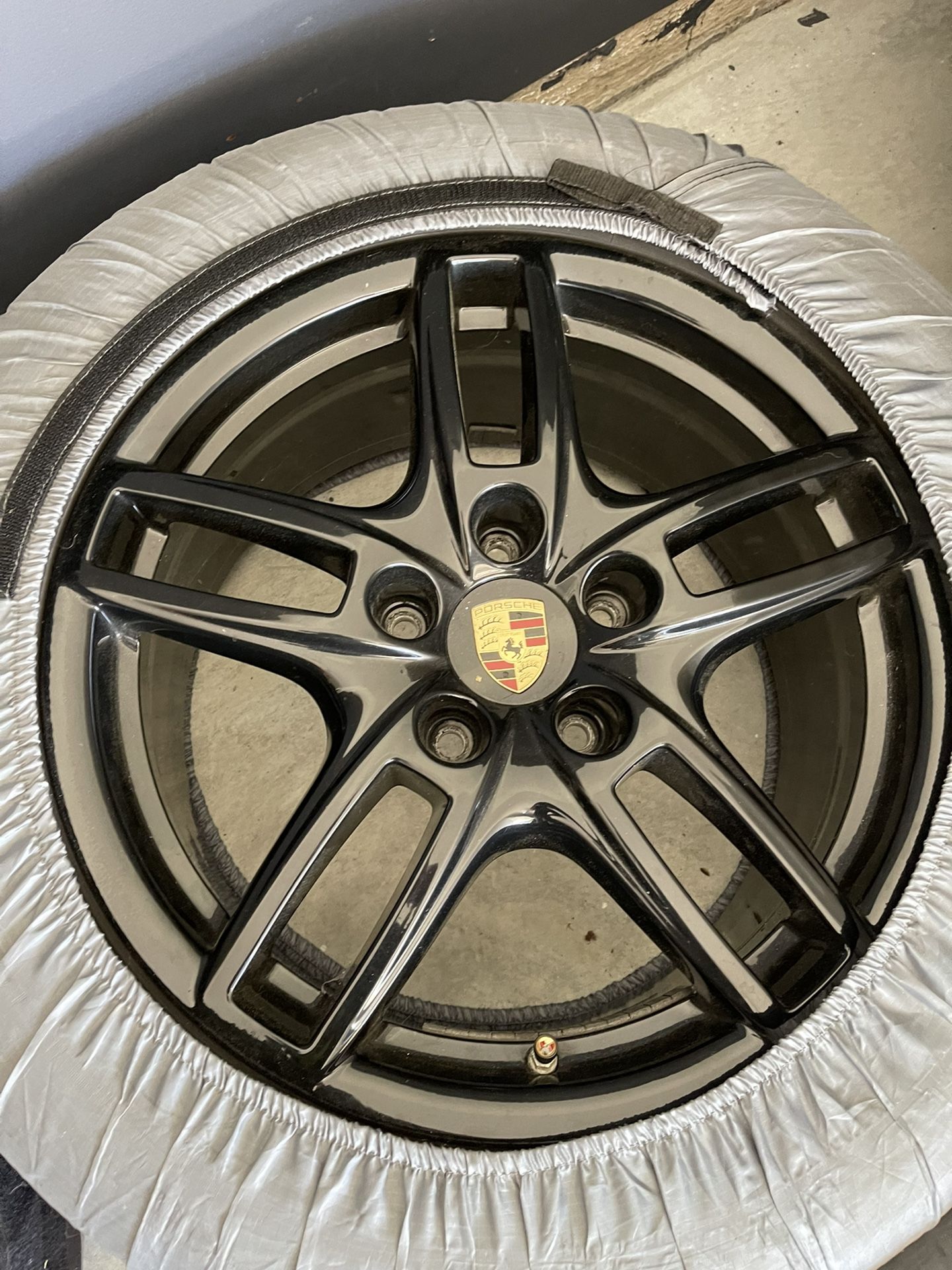 Porsche Cayenne 19inch rims